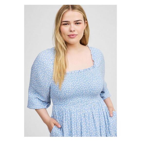 Torrid Blue Dot Smocked Bodice Crinkle Gauze Midi Dress Sz.2 - Picture 2 of 16